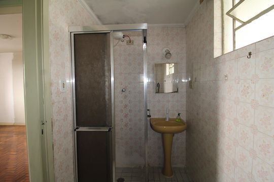Banheiro de apartamento à venda com 2 quartos, 81m² em Tucuruvi, São Paulo
