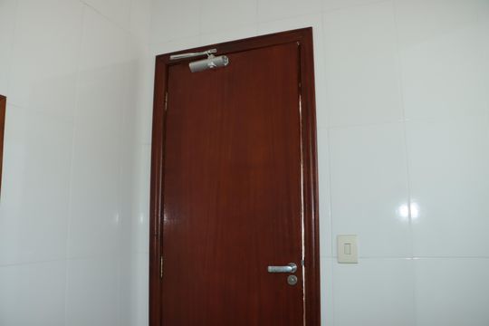 Casa de Condomínio para alugar com 3 quartos, 191m² em Rio Cotia, Cotia