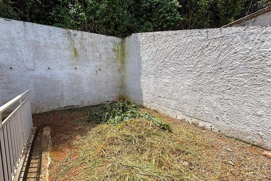 Quintal de casa para alugar com 2 quartos, 101m² em Jardim Colinas, Jacareí