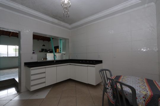 Cozinha de casa à venda com 2 quartos, 80m² em Jardim Guairaca, São Paulo