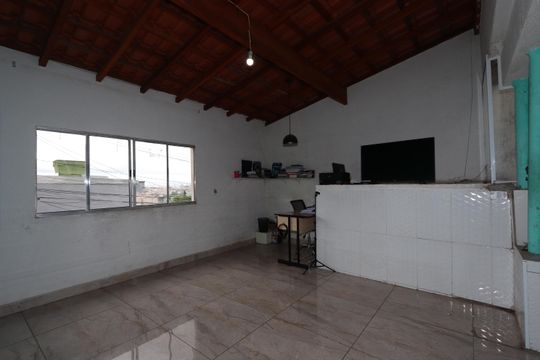 Casa à venda com 2 quartos, 80m² em Jardim Guairaca, São Paulo