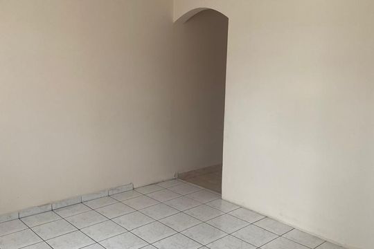 Sala de casa à venda com 4 quartos, 200m² em Vila Miami, São Paulo