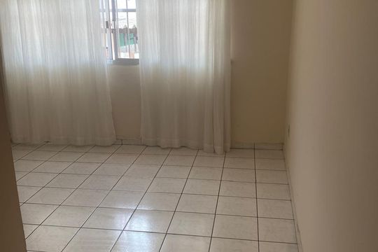 Casa à venda com 4 quartos, 200m² em Vila Miami, São Paulo