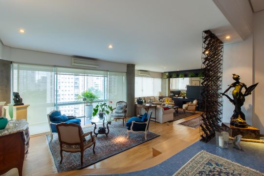 Apartamento para alugar com 4 quartos, 272m² em Morumbi, São Paulo