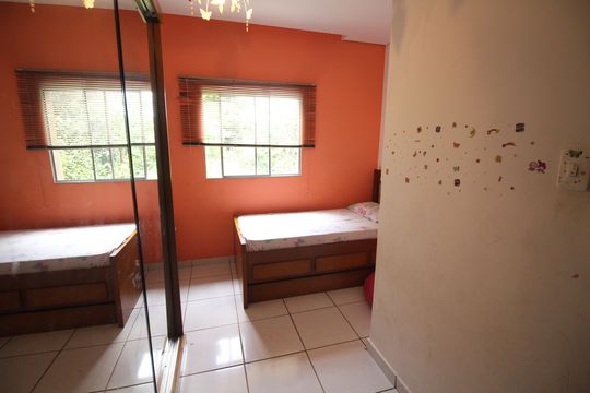 Quarto 2 de casa à venda com 3 quartos, 224m² em Jardim Filadelfia, Belo Horizonte