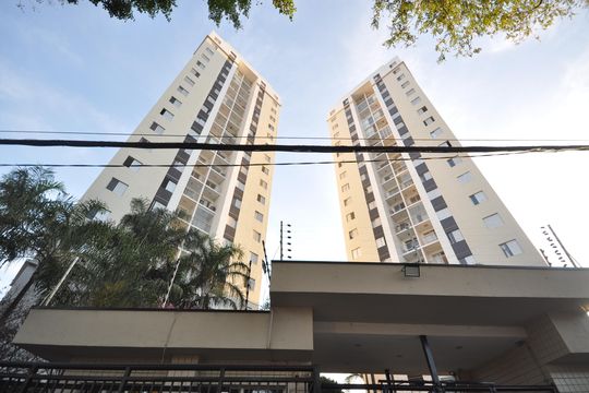 Fachada de apartamento à venda com 2 quartos, 52m² em Parque Edu Chaves, São Paulo