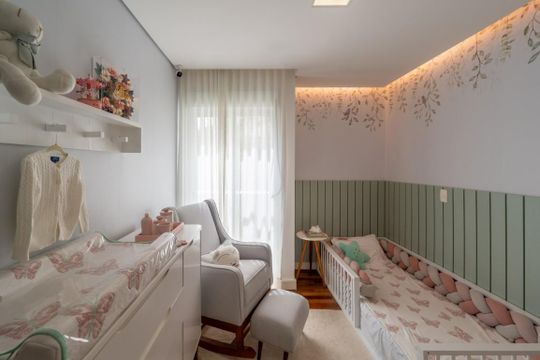 Quarto de casa de condomínio à venda com 3 quartos, 205m² em Jardim Colombo, São Paulo