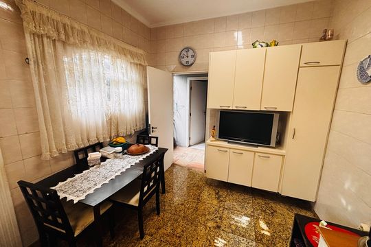 Cozinha de casa de condomínio para alugar com 4 quartos, 600m² em Aldeia da Serra, Barueri