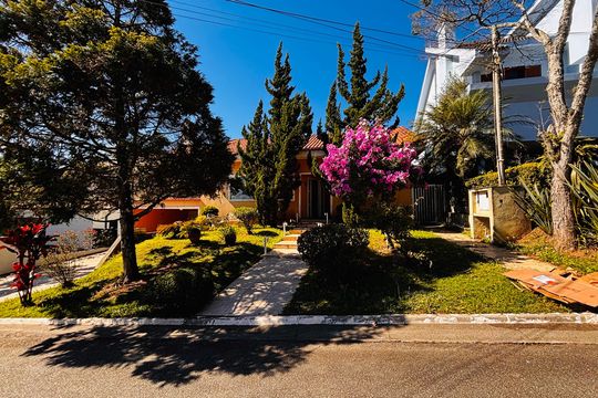 Casa de Condomínio para alugar com 4 quartos, 600m² em Aldeia da Serra, Barueri