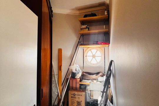Depósito  de casa de condomínio para alugar com 4 quartos, 600m² em Aldeia da Serra, Barueri