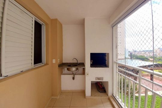 Apartamento à venda com 4 quartos, 105m² em Jardim Tupanci, Barueri