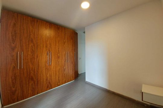 Apartamento à venda com 4 quartos, 105m² em Jardim Tupanci, Barueri