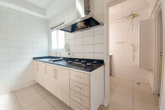 Apartamento à venda com 4 quartos, 105m² em Jardim Tupanci, Barueri