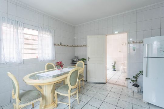 Cozinha  de casa para alugar com 2 quartos, 250m² em Piraporinha, Diadema