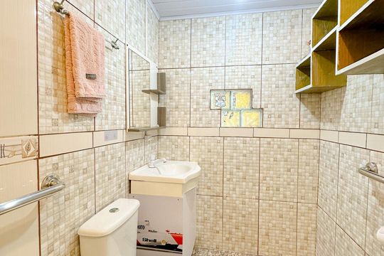 Banheiro 3 de casa para alugar com 4 quartos, 167m² em Cachoeira do Bom Jesus Leste, Florianópolis