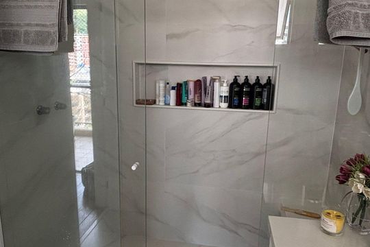 Banheiro de apartamento para alugar com 4 quartos, 245m² em Tijuca, Rio de Janeiro
