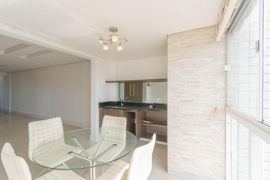 Apartamento à venda com 3 quartos, 108m² em Centro, Canoas