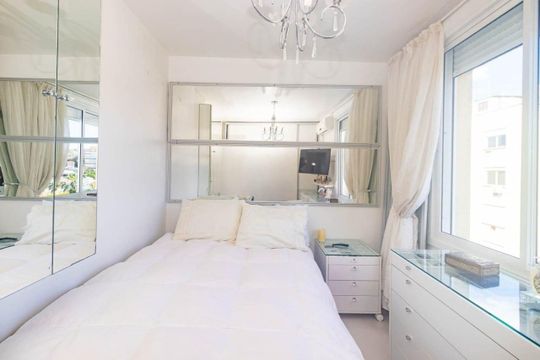 Quarto de apartamento para alugar com 1 quarto, 45m² em Farroupilha, Porto Alegre