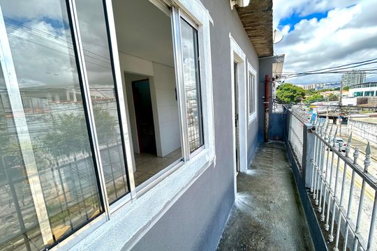 Varanda  de casa para alugar com 1 quarto, 35m² em Parque Renato Maia, Guarulhos