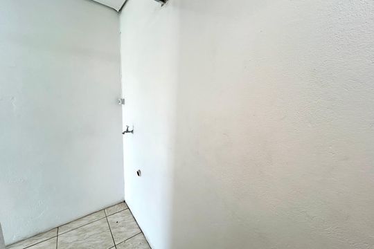 Área de Serviço de casa para alugar com 1 quarto, 35m² em Parque Renato Maia, Guarulhos