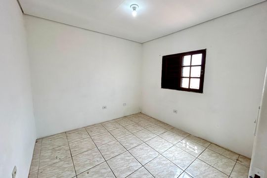 Quarto  de casa para alugar com 1 quarto, 35m² em Parque Renato Maia, Guarulhos