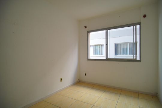 Quarto 1 de apartamento à venda com 2 quartos, 58m² em Centro, São Leopoldo