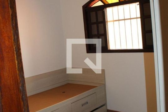 Casa à venda com 3 quartos, 120m² em Jardim Lourdes, São Paulo