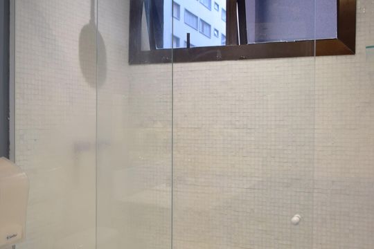 Banheiro de apartamento para alugar com 1 quarto, 44m² em Jardim Paulista, São Paulo