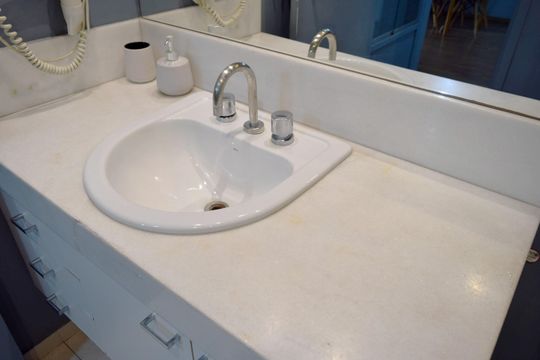 Banheiro de apartamento para alugar com 1 quarto, 44m² em Jardim Paulista, São Paulo