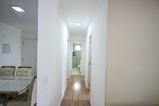 Corredor de apartamento à venda com 3 quartos, 76m² em Vila Andrade, São Paulo