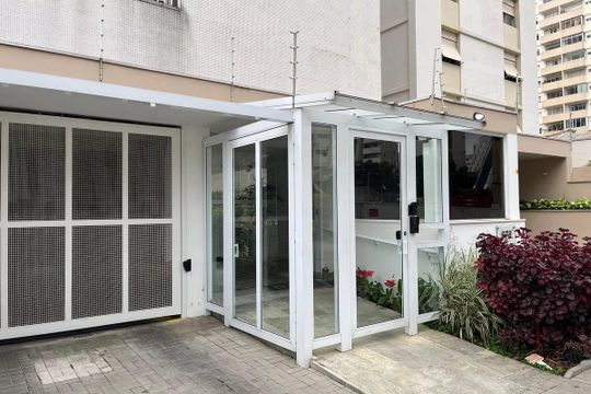Fachada de apartamento para alugar com 3 quartos, 127m² em Perdizes, São Paulo