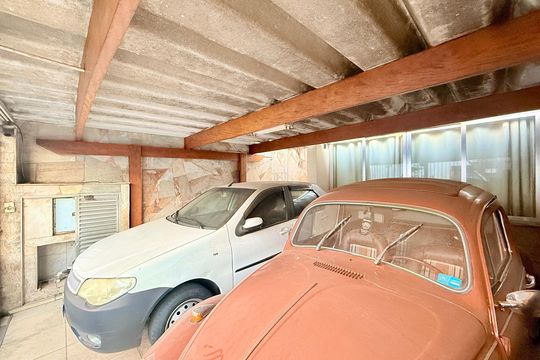 Garagem de casa à venda com 3 quartos, 115m² em Campo Belo, São Paulo