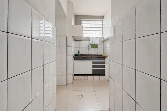 Cozinha de kitnet/studio para alugar com 1 quarto, 40m² em Sé, São Paulo
