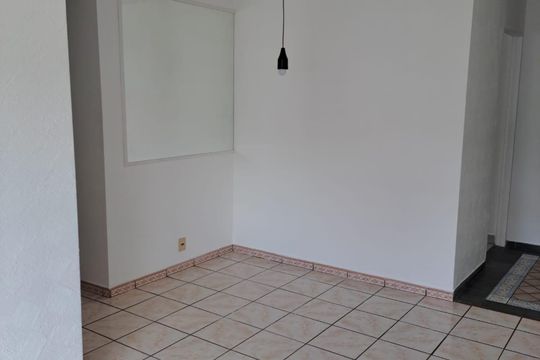 Apartamento à venda com 2 quartos, 69m² em Parque Bristol, São Paulo