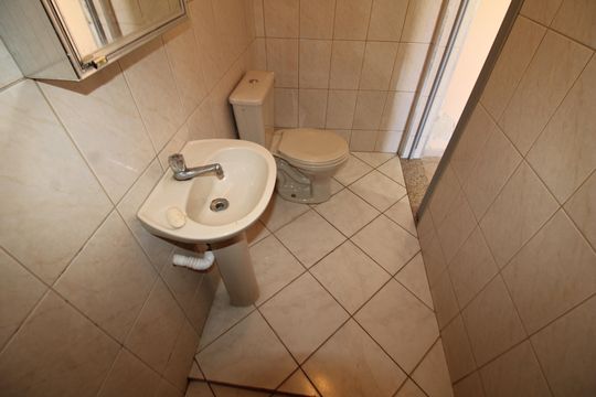 Quintal - Banheiro de casa à venda com 3 quartos, 210m² em Parque Peruche, São Paulo