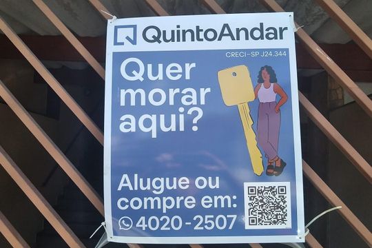 Fachada de casa à venda com 3 quartos, 210m² em Parque Peruche, São Paulo