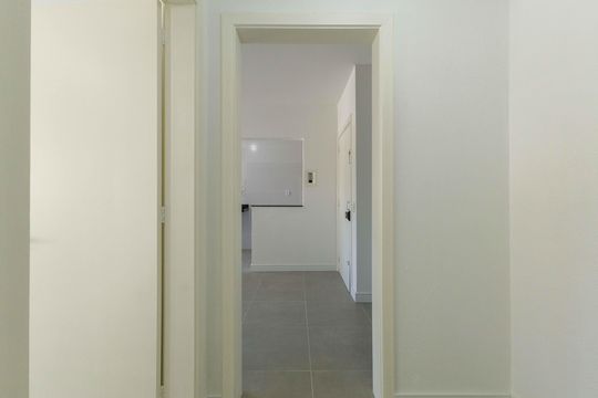 Corredor de apartamento à venda com 1 quarto, 42m² em Morro Santana, Porto Alegre
