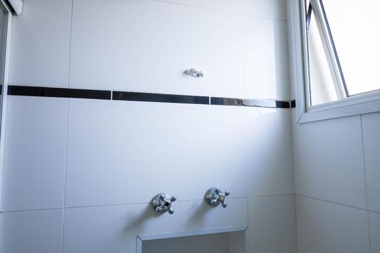Banheiro de apartamento à venda com 1 quarto, 64m² em Jardim, Santo André