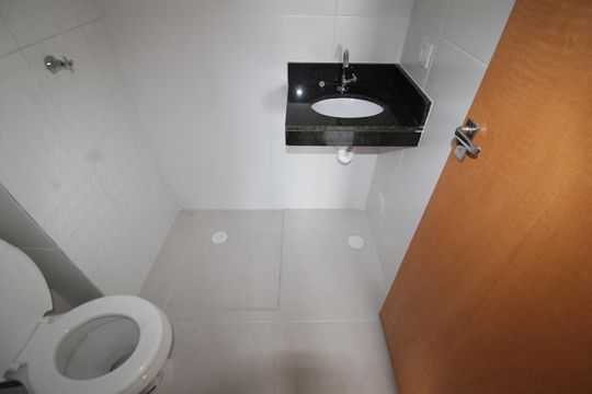 Banheiro de apartamento à venda com 2 quartos, 37m² em Tucuruvi, São Paulo