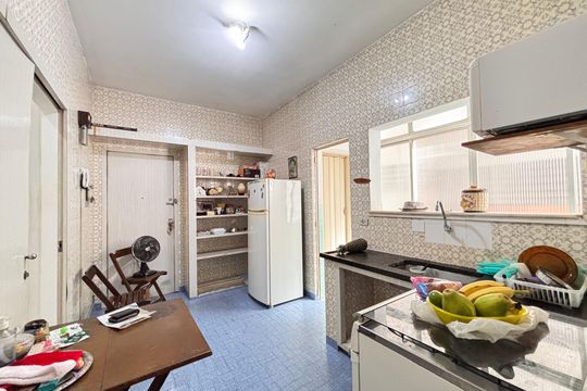 Cozinha de apartamento à venda com 2 quartos, 87m² em Itaim Bibi, São Paulo