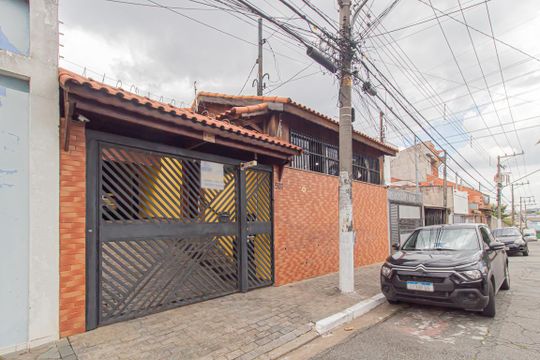 Fachada de casa para alugar com 3 quartos, 350m² em Jardim Popular, São Paulo