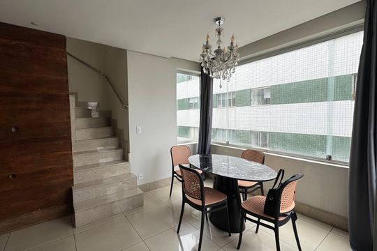 Apartamento à venda com 3 quartos, 165m² em Santa Efigênia, Belo Horizonte