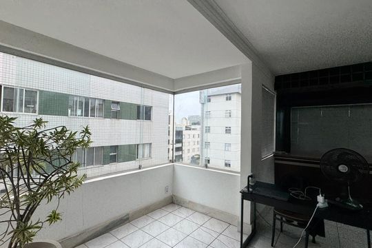 Apartamento à venda com 3 quartos, 165m² em Santa Efigênia, Belo Horizonte