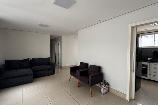 Apartamento à venda com 3 quartos, 165m² em Santa Efigênia, Belo Horizonte