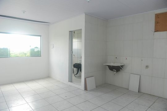 Casa para alugar com 2 quartos, 70m² em Residencial Pamela, Itaquaquecetuba