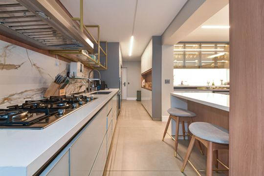 Cozinha de apartamento à venda com 2 quartos, 134m² em Chácara Santo Antônio (zona Sul), São Paulo