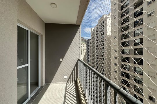 Varanda da Sala de apartamento para alugar com 2 quartos, 54m² em Alphaville Empresarial, Barueri