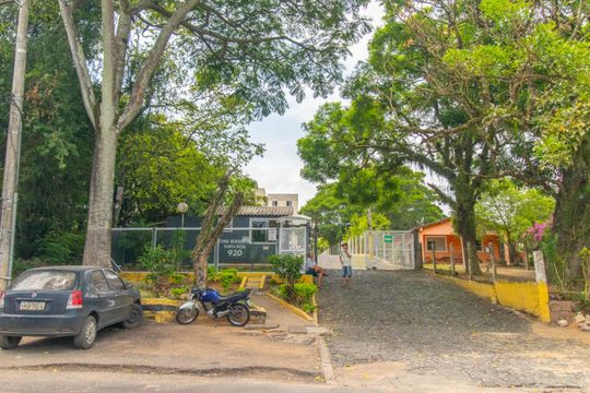 Fachada de apartamento para alugar com 2 quartos, 55m² em Vila Nova, Porto Alegre