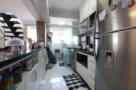 Cozinha de apartamento para alugar com 2 quartos, 117m² em Vila Lucia, São Paulo