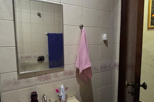 Banheiro de casa à venda com 3 quartos, 181m² em Jardim Ana Maria, Santo André